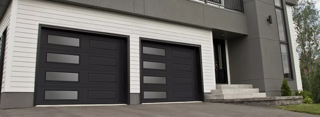 Classic XL, 9’ x 7’, Black, window layout: Left-side Harmony